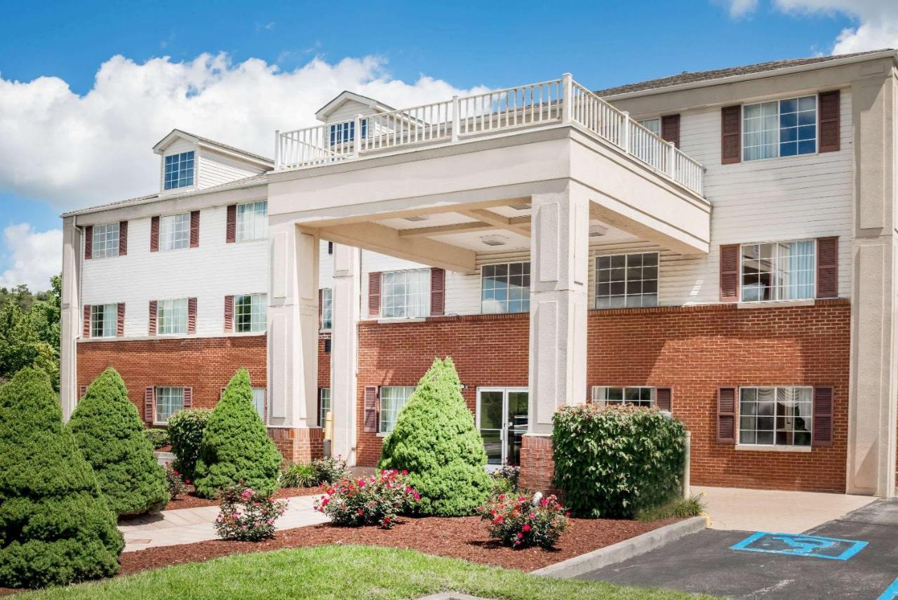 Days Inn By Wyndham Norton Exterior photo
